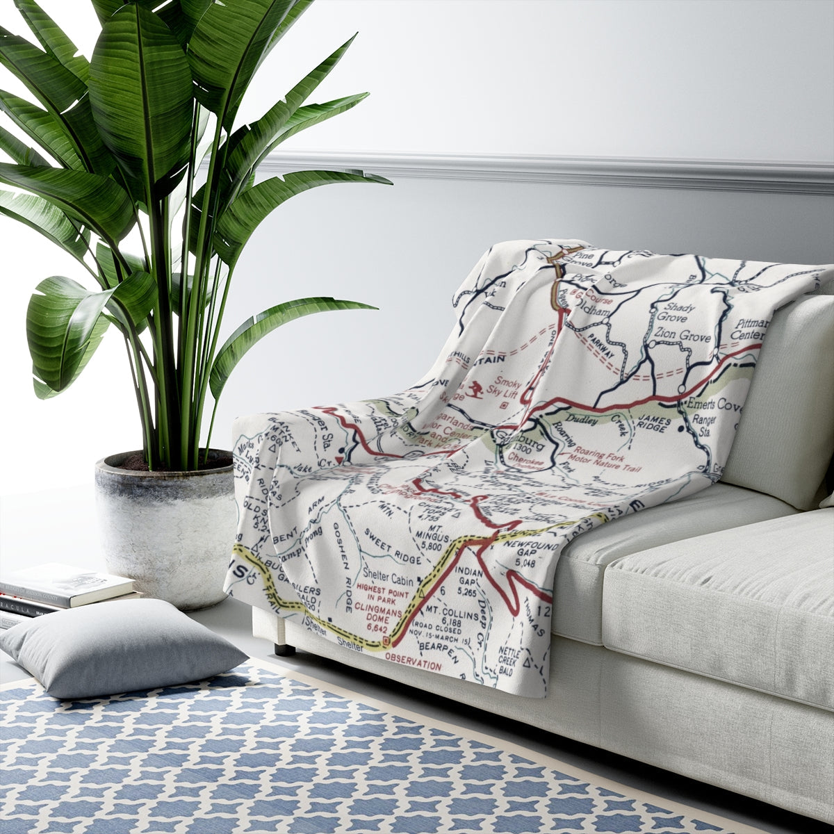 Gatlinburg, Tennessee Map Sherpa Fleece Blanket | Cozy Travel Throw