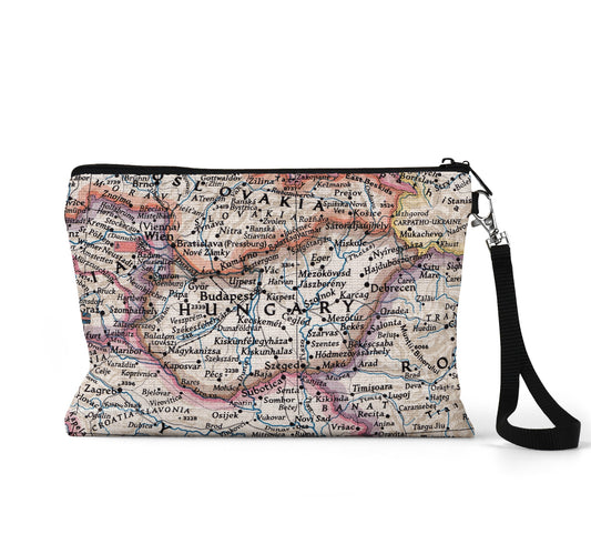 Hungary map wristlet travel pouch