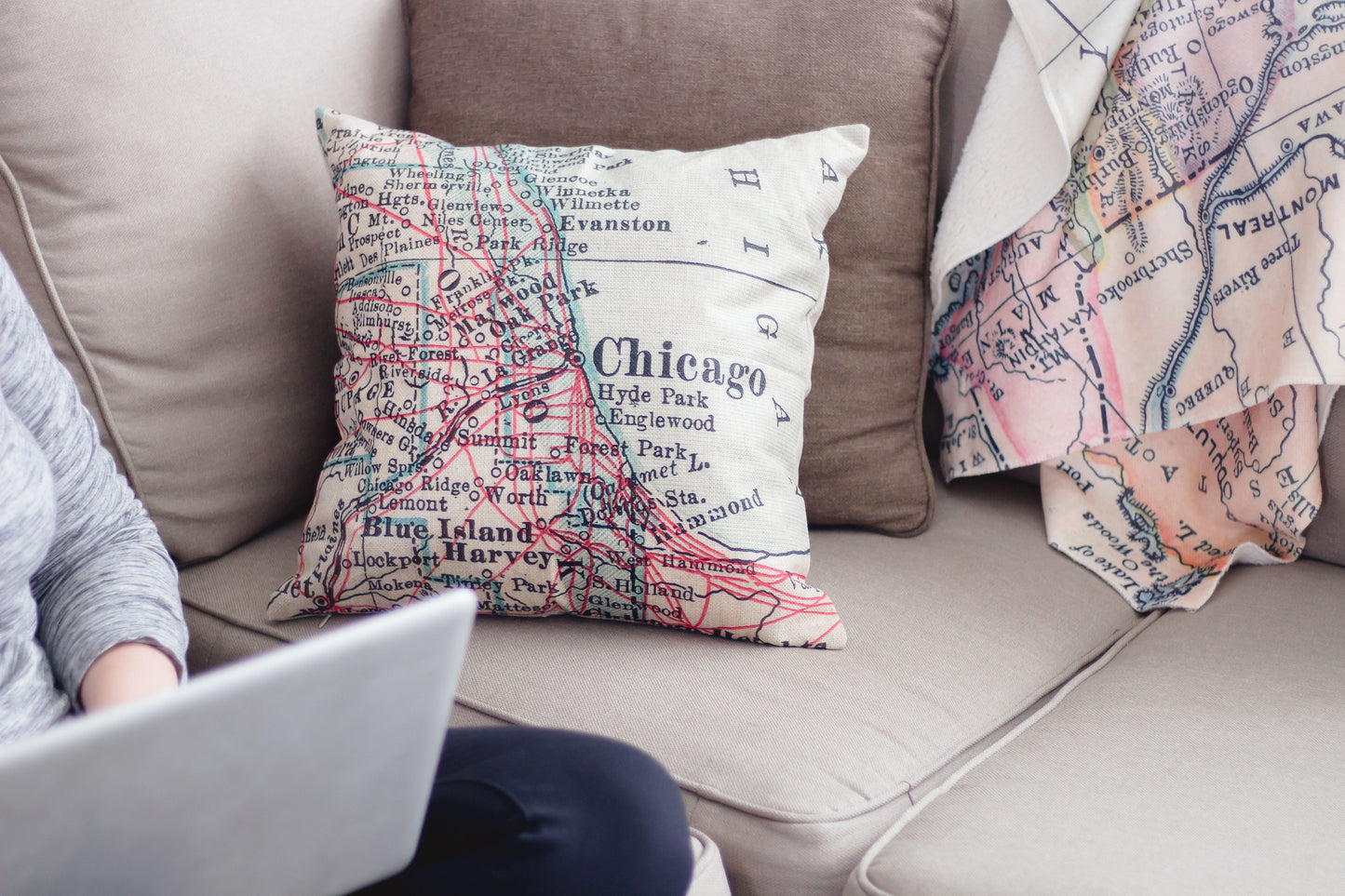 Arkansas Map Pillow | Vintage Arkansas Map Throw Pillow