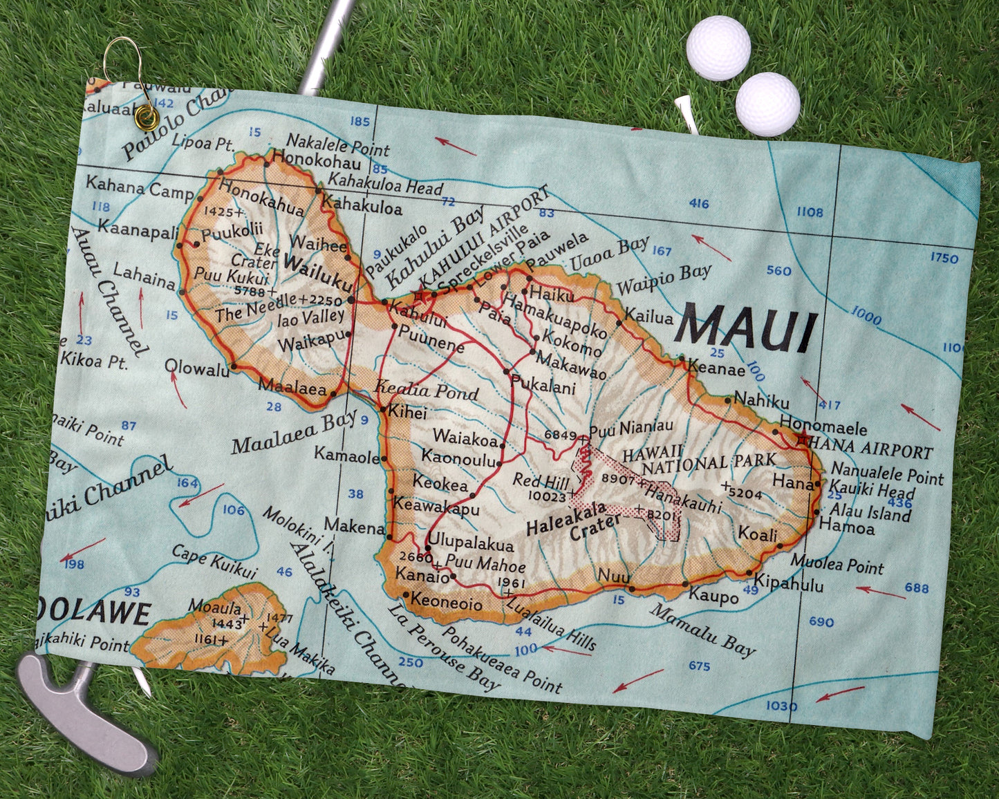 Maui Hawaii golf towel primary image