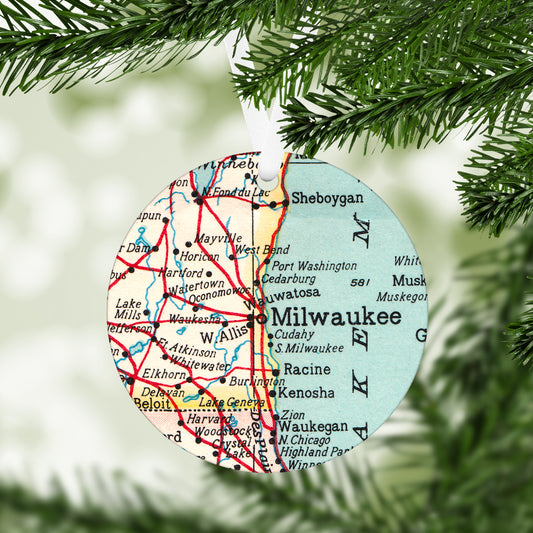 Milwaukee Wisconsin Vintage Map Ornament