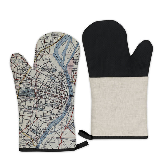St Louis, Missouri Map Oven Mitt | Vintage-Inspired Kitchen Gift