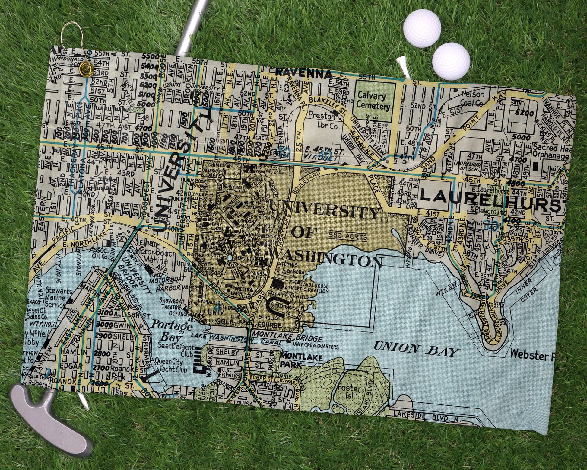 University of Washington golf towel primary image