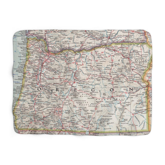 Oregon Map Sherpa Fleece Blanket | Cozy Travel Throw